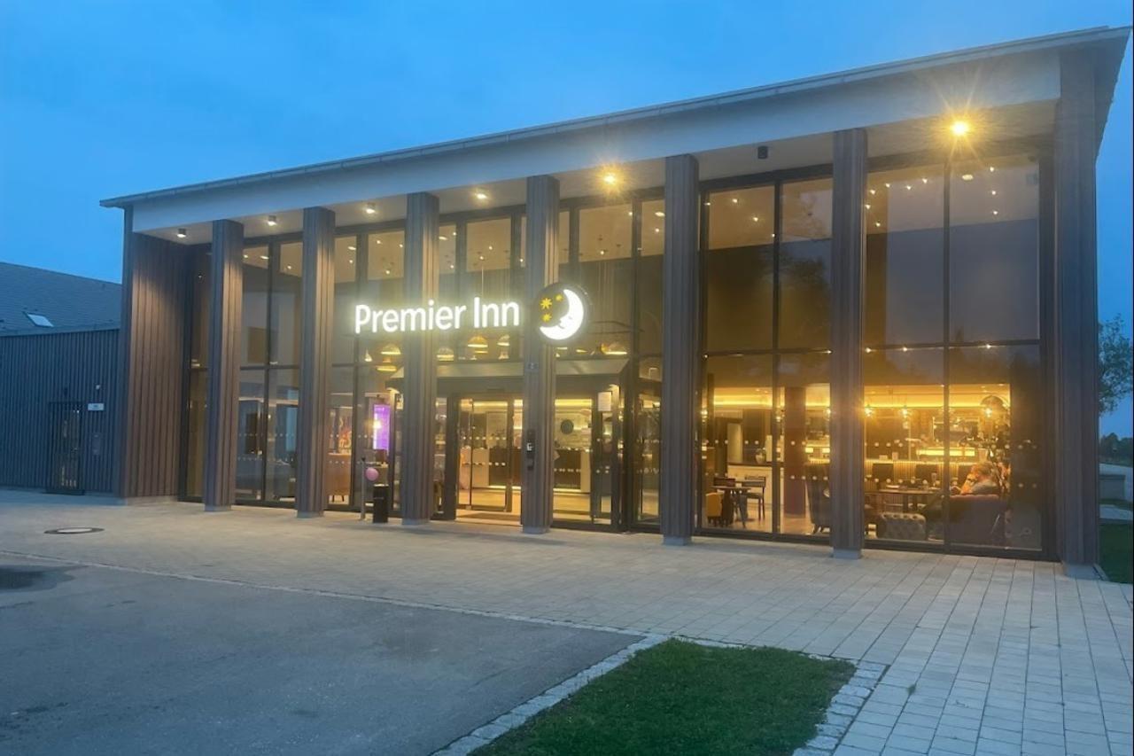 Premier Inn Muenchen Airport Sued Гальбергмос Екстер'єр фото